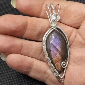 Sterling silver wire wrapped labradorite pendant